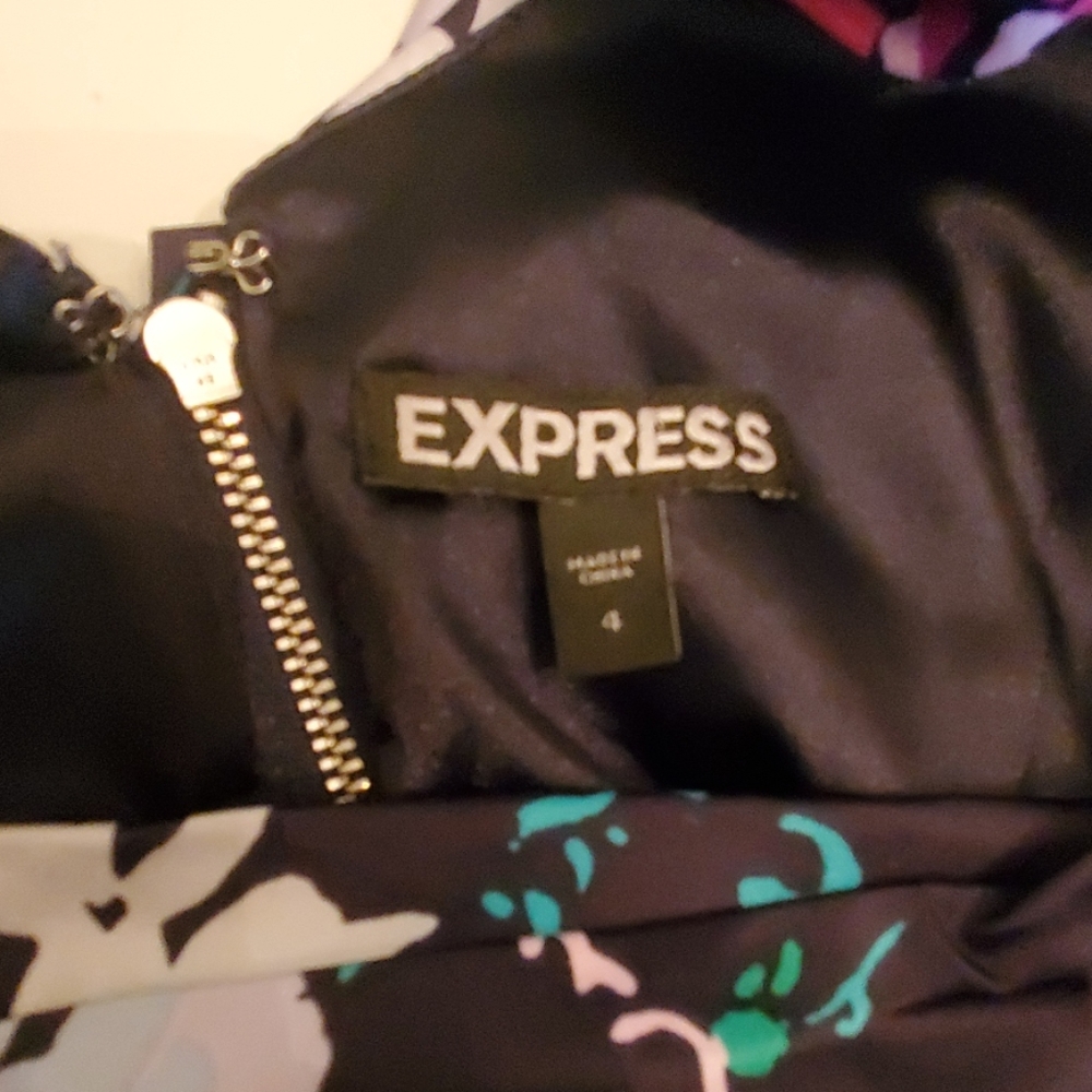 Express Ruched Satin Floral Mini Cocktail Dress Size 2 Sleeveless Bodycon - Picture 4 of 7